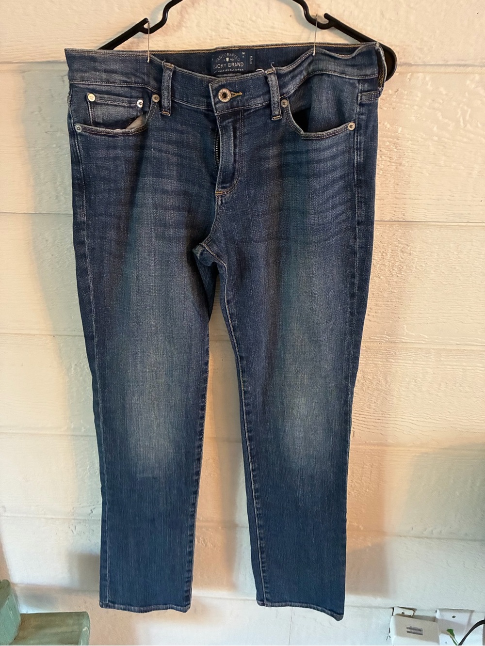 Lucky Brand Women's Straight Leg Jeans in Dark Blue Wash